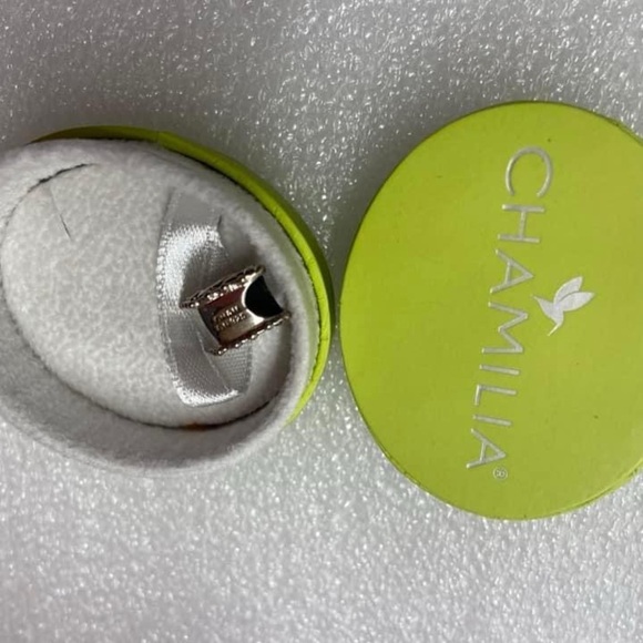 CHAMILIA BNWOT “Love” Silver Charm with Box - Picture 2 of 2